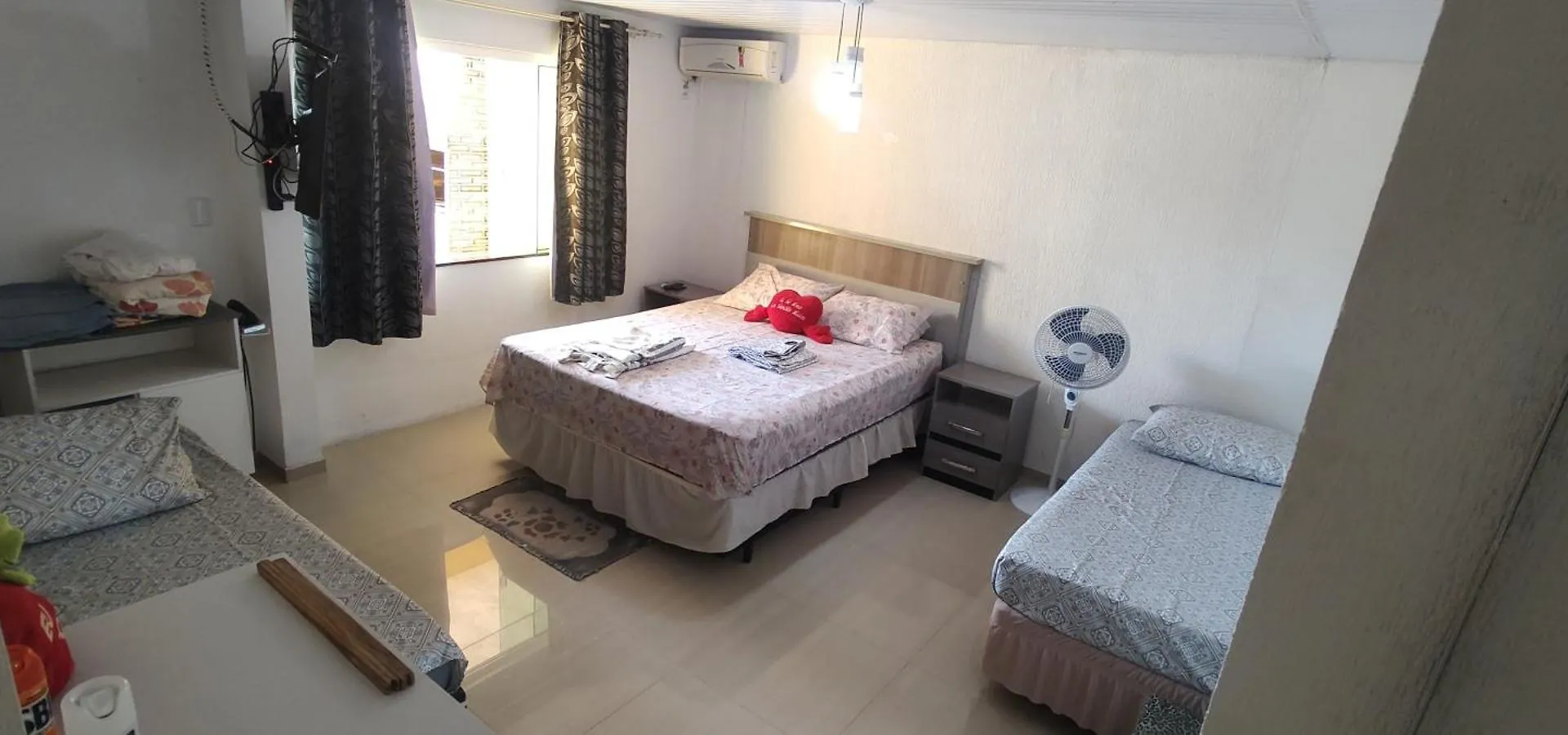 Casa De Ferias Vila Bombinhas 0*,  Brasil
